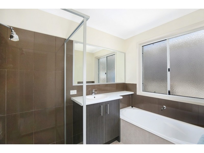 13 Riverstone Drive, Little Mountain QLD 4551