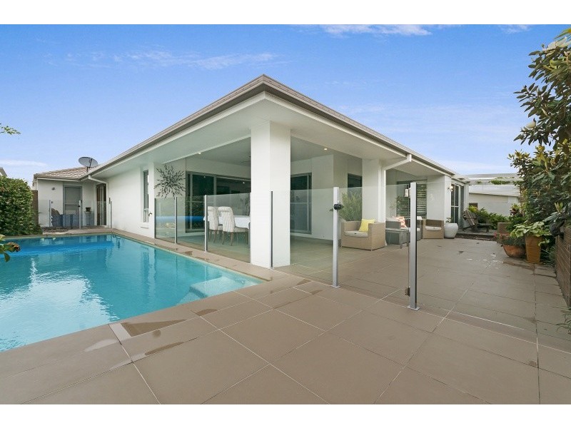 1 Tomkins Esplanade, Birtinya QLD 4575