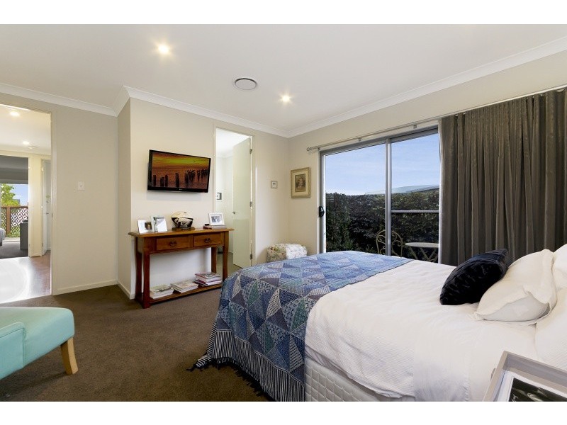 1 Tomkins Esplanade, Birtinya QLD 4575