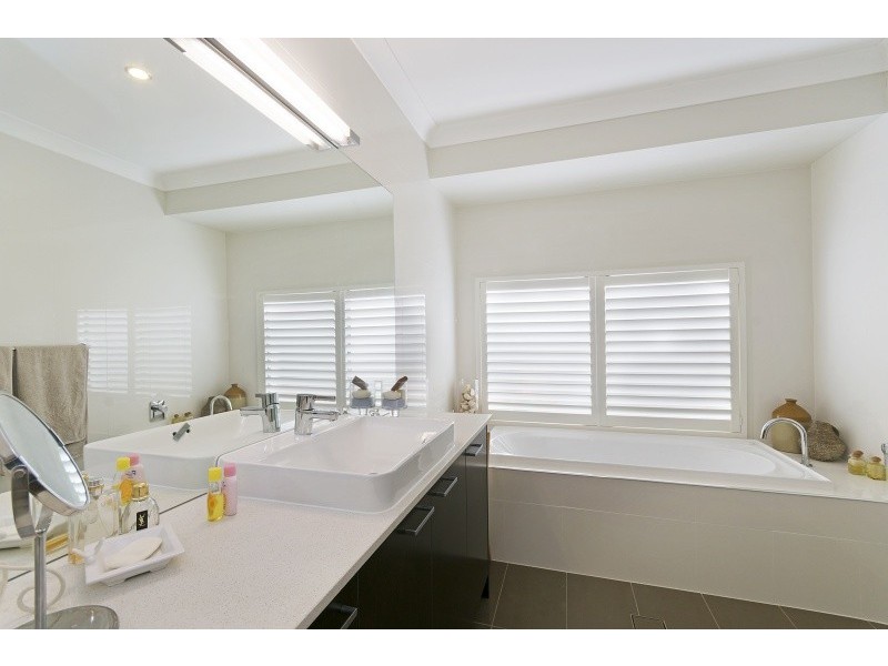 1 Tomkins Esplanade, Birtinya QLD 4575