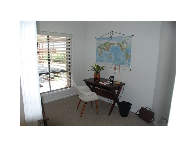 26 Lighthouse Cct, Birtinya QLD 4575