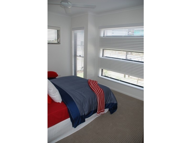 26 Lighthouse Cct, Birtinya QLD 4575