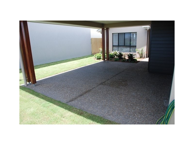 26 Lighthouse Cct, Birtinya QLD 4575