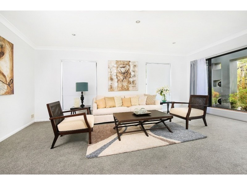 9 Mackay Street, Dicky Beach QLD 4551