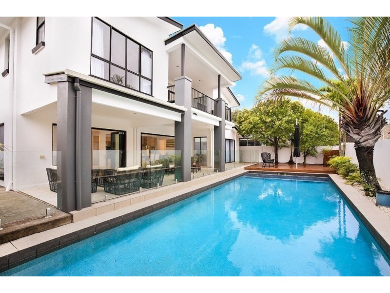 9 Mackay Street, Dicky Beach QLD 4551