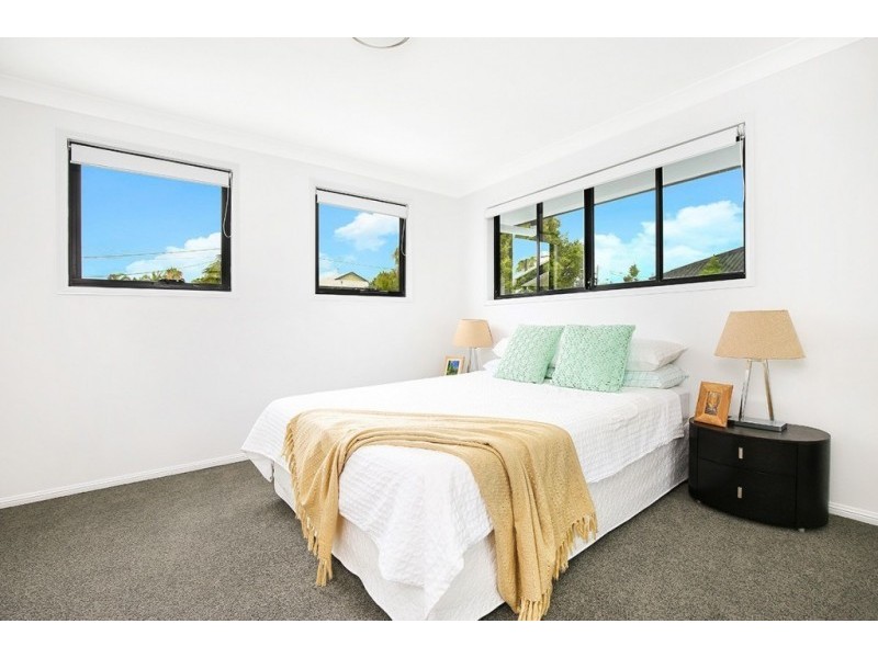 9 Mackay Street, Dicky Beach QLD 4551