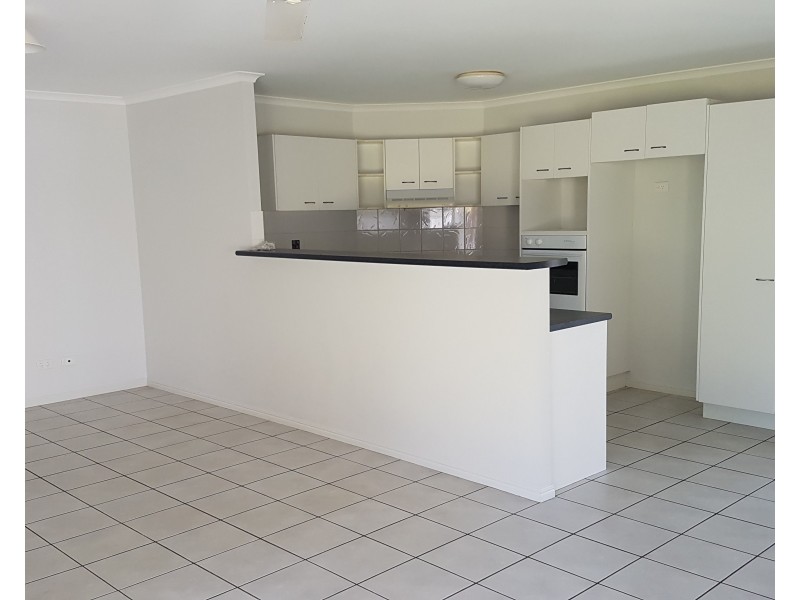 3 Kingfish Court, Mountain Creek QLD 4557