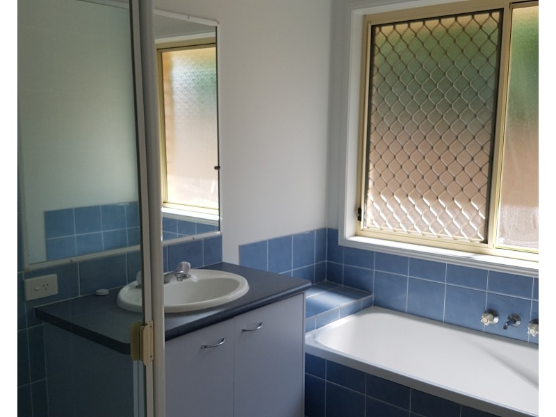 3 Kingfish Court, Mountain Creek QLD 4557