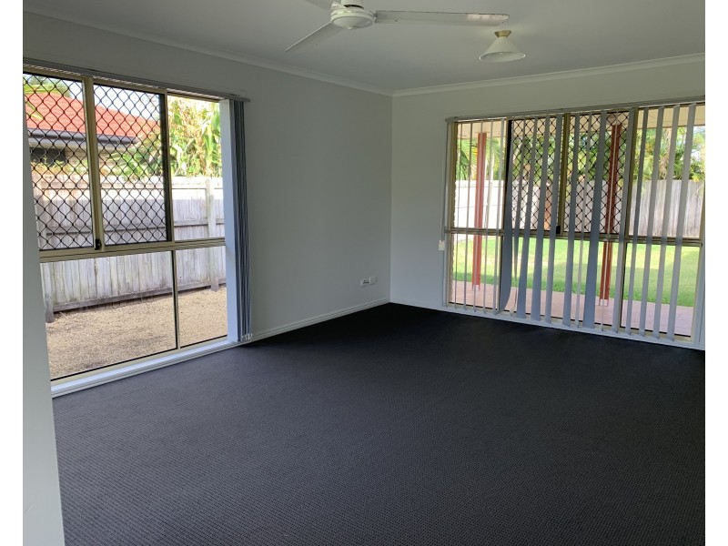 3 Kingfish Court, Mountain Creek QLD 4557