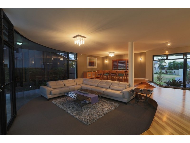 Minyama QLD 4575