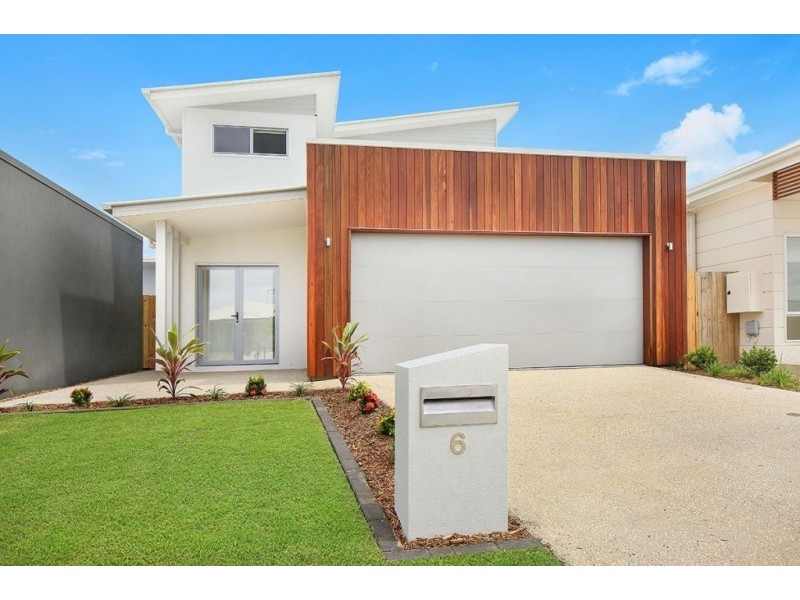 6 Bluff Street, Birtinya QLD 4575