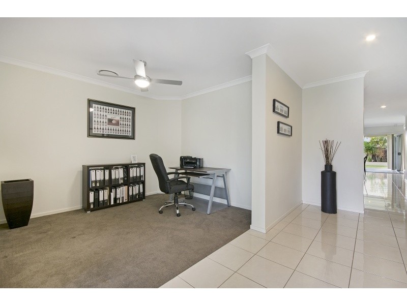 3 Buoy Court, Birtinya QLD 4575