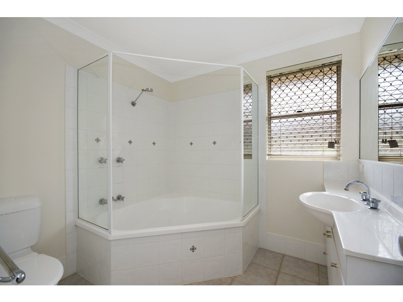 2 Green Place, Currimundi QLD 4551