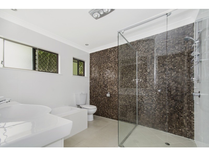 2/7 Maud, Caloundra QLD 4551