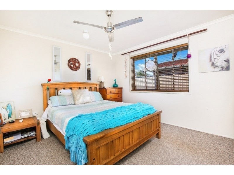 21 Bandaroo Street, Warana QLD 4575