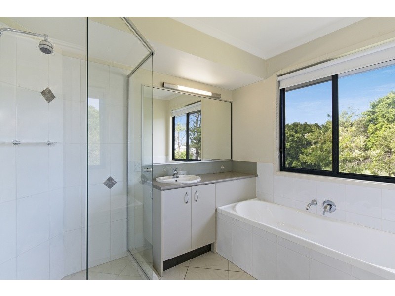 17 Corella Drive, Parrearra QLD 4575