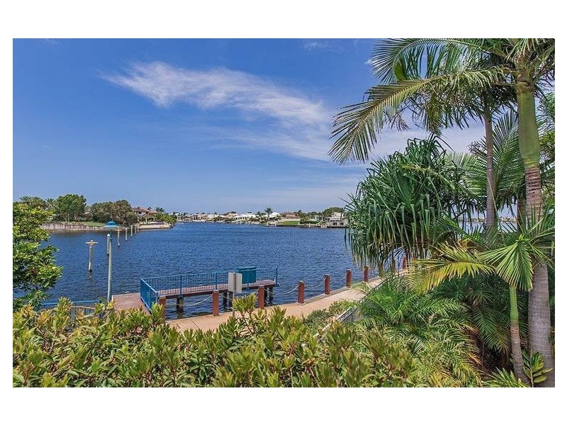 10/51 Grand Parade, Kawana Island QLD 4575