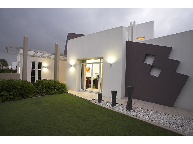 6 Cayman Place, Kawana Island QLD 4575