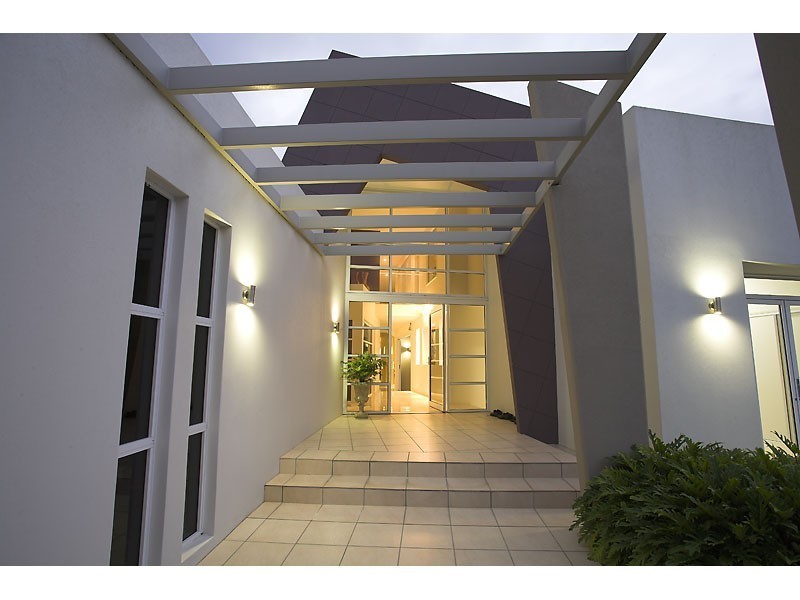 6 Cayman Place, Kawana Island QLD 4575