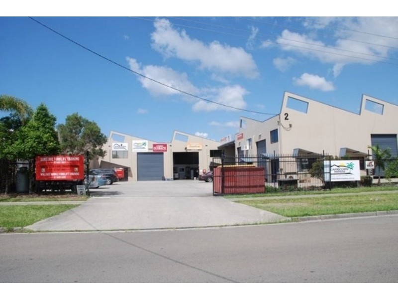 2/2 Dual Avenue, Warana QLD 4575