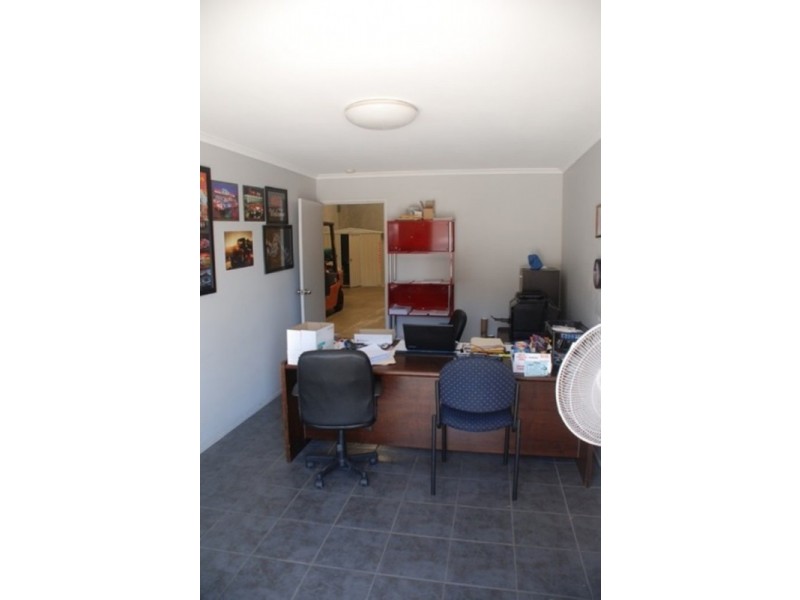 2/2 Dual Avenue, Warana QLD 4575