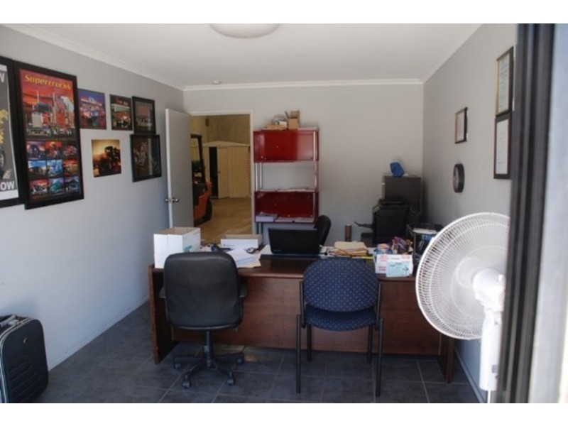 2/2 Dual Avenue, Warana QLD 4575