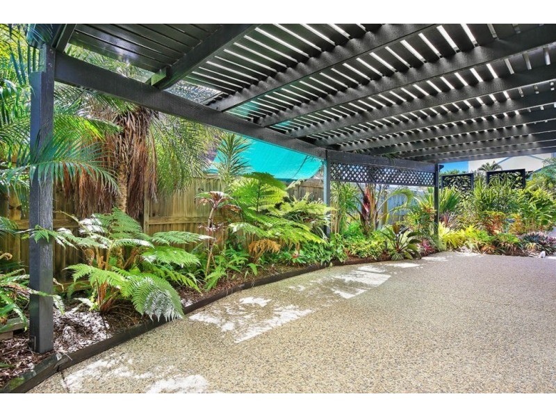 142 Oceanic Drive, Warana QLD 4575