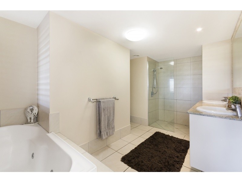 49/1 Grenada Way, Kawana Island QLD 4575