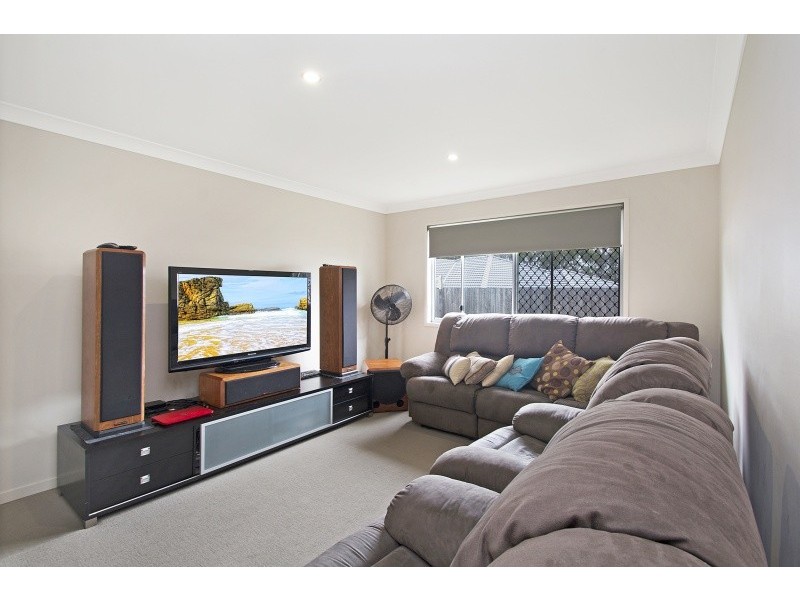 29 Forest View Way, Little Mountain QLD 4551