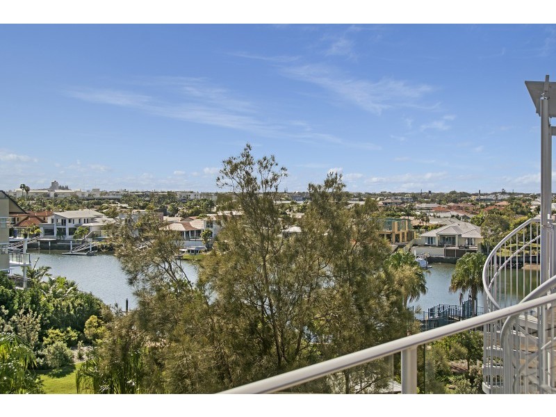 39/51 Grand Pde, Kawana Island QLD 4575