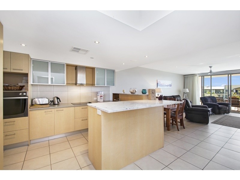 39/51 Grand Pde, Kawana Island QLD 4575