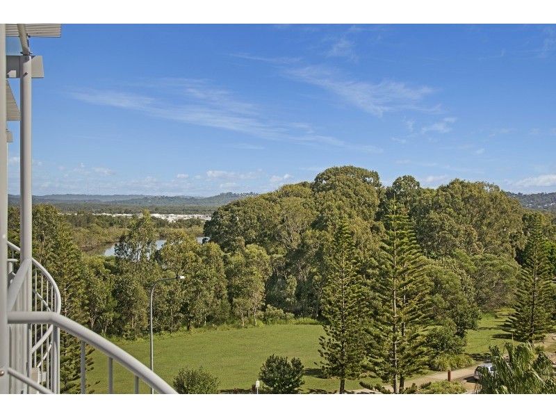 39/51 Grand Pde, Kawana Island QLD 4575