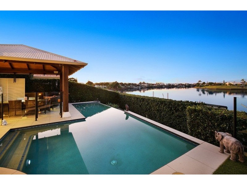 9 Majorca Place, Kawana Island QLD 4575