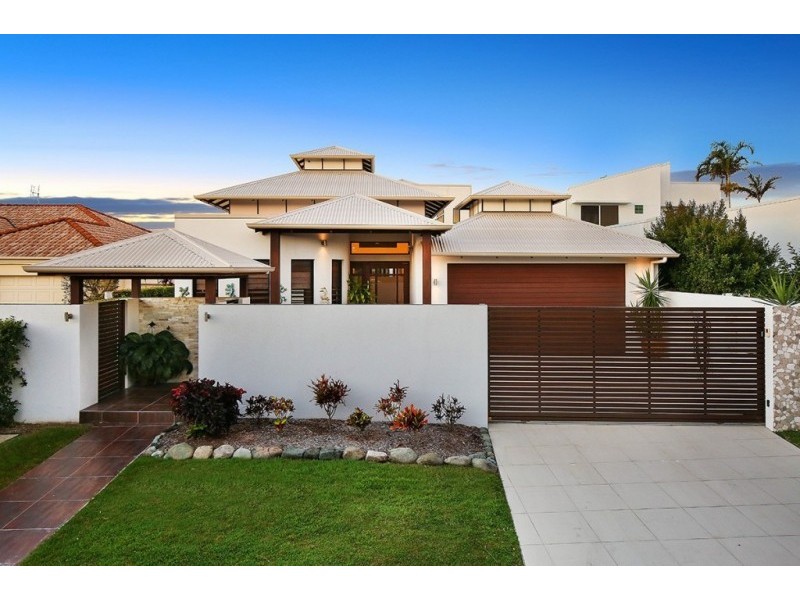 9 Majorca Place, Kawana Island QLD 4575