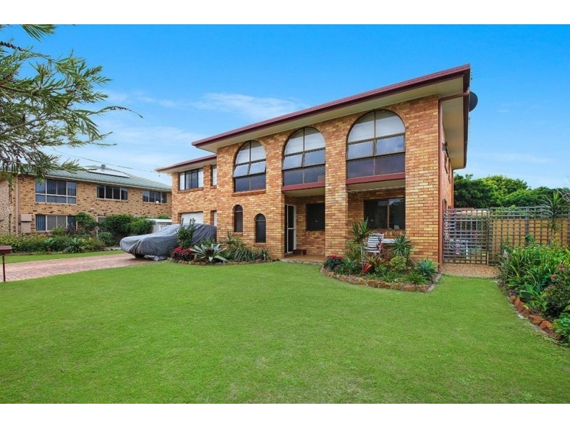 1 Oxley Street, Golden Beach QLD 4551