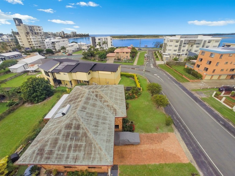 1 Oxley Street, Golden Beach QLD 4551