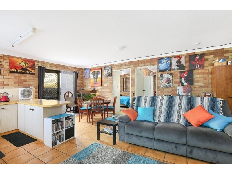 1 Oxley Street, Golden Beach QLD 4551