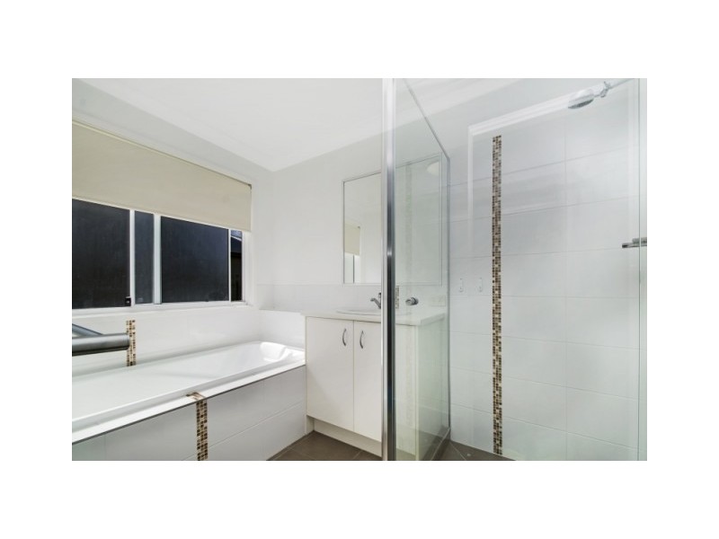 7 Wake Court, Birtinya QLD 4575