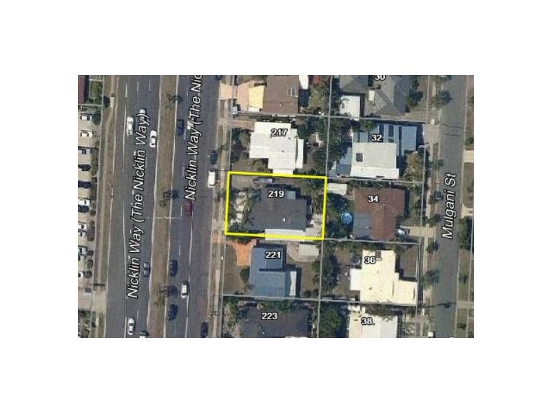 219 Nicklin Way, Warana QLD 4575