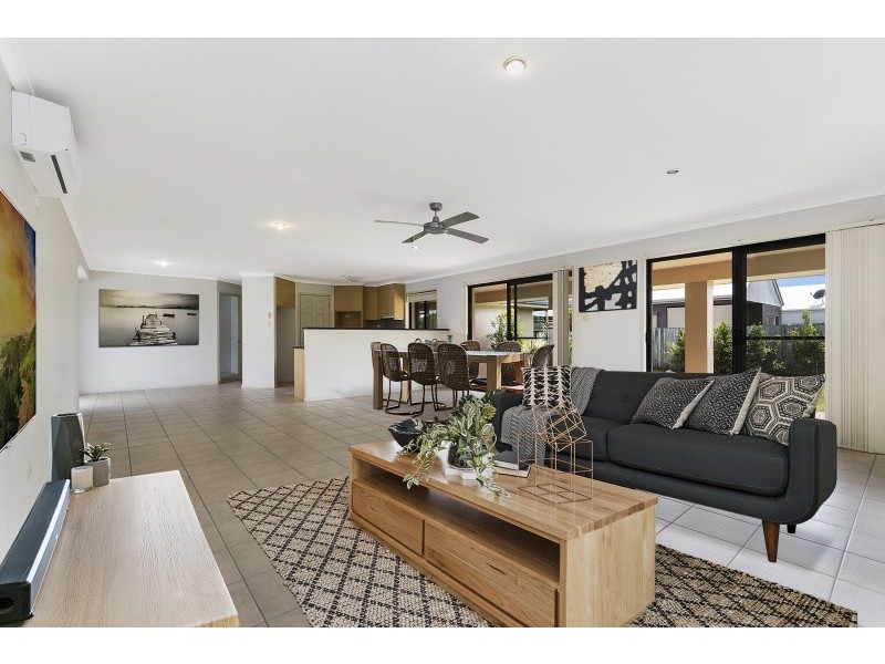 8 Margarita Court, Kawana Island QLD 4575