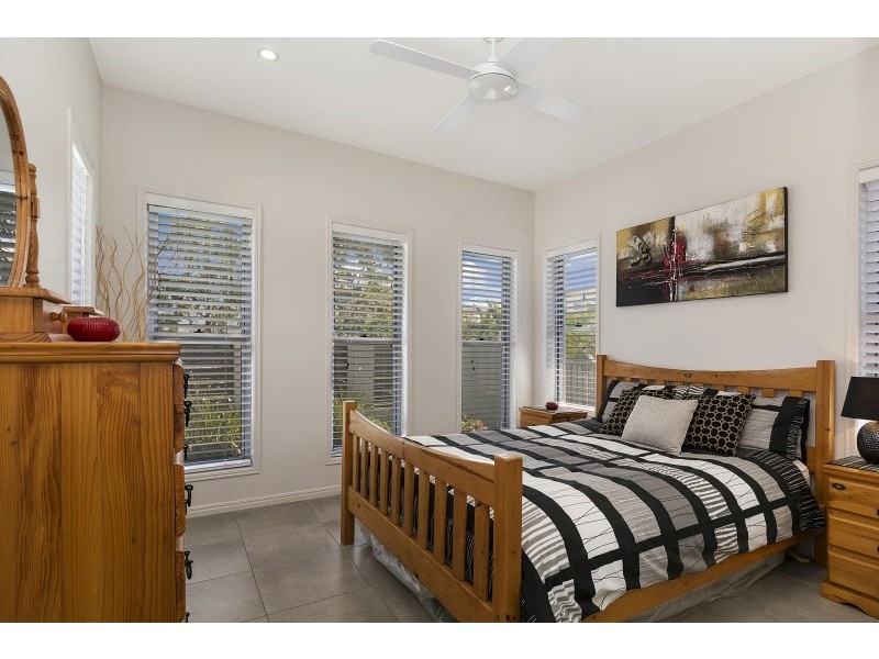 4 Swivel Court, Birtinya QLD 4575