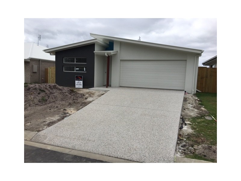18 Henning Crescent, Meridan Plains QLD 4551