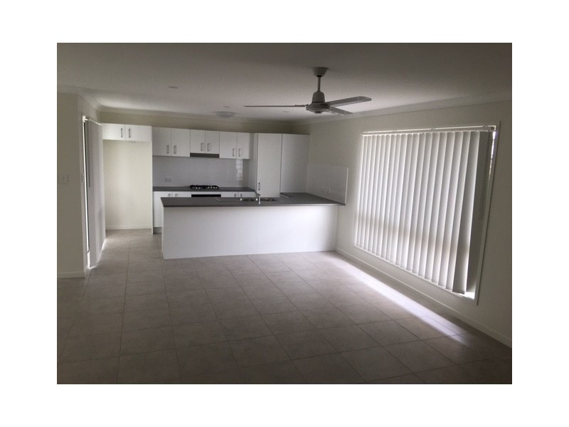 18 Henning Street, Meridan Plains QLD 4551