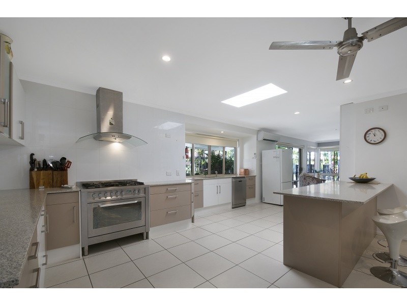 31 Saratoga Drive, Mountain Creek QLD 4557