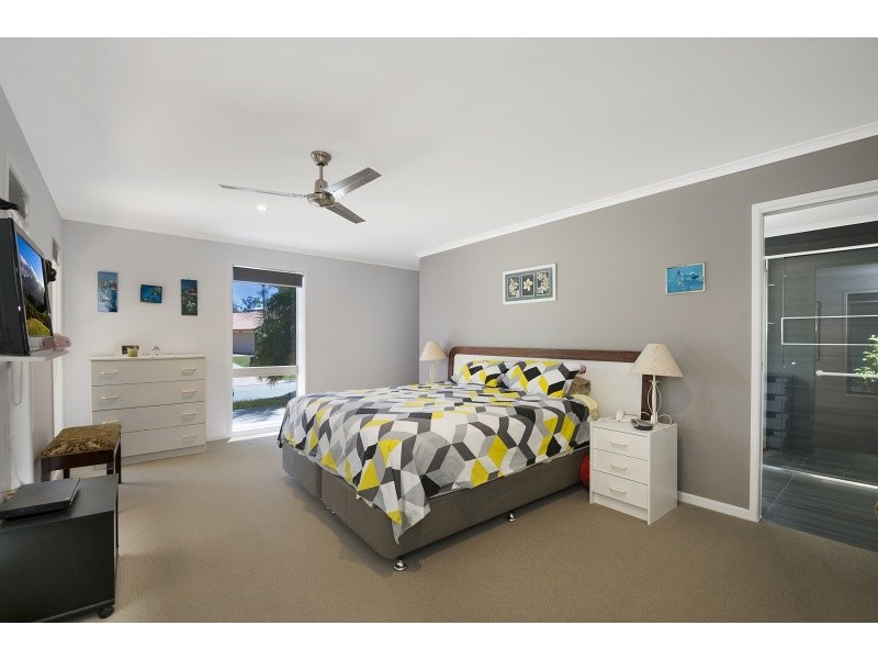 31 Saratoga Drive, Mountain Creek QLD 4557