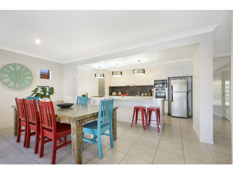 8 Wake Court, Birtinya QLD 4575