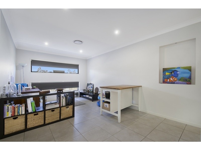 8 Wake Court, Birtinya QLD 4575
