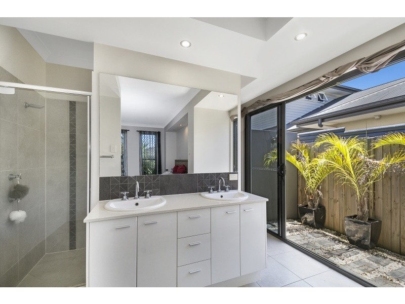 16 Kepplegrove Drive, Sippy Downs QLD 4556