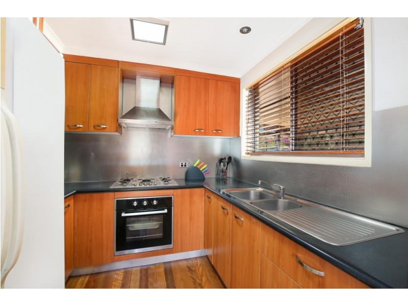 1 Parari Street, Warana QLD 4575