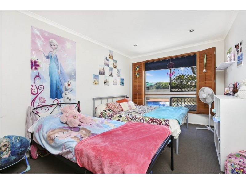 1 Parari Street, Warana QLD 4575